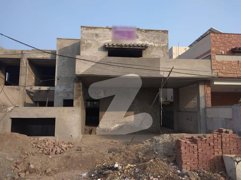 ڈیوائن گارڈنز ۔ بلاک اے ڈیوائن گارڈنز لاہور میں 4 کمروں کا 14 مرلہ مکان 3 کروڑ میں برائے فروخت۔