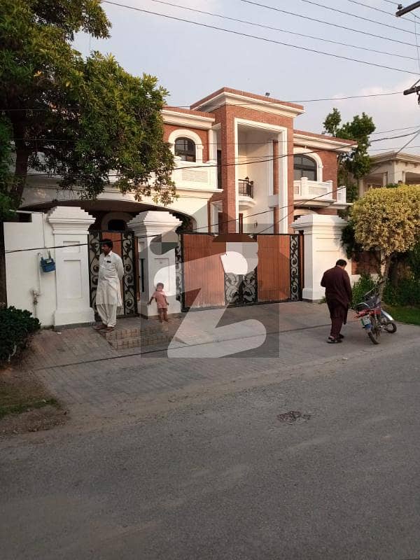 9000 Square Feet House In Beautiful Location Of Dha Phase 3 - Block Z In Lahore