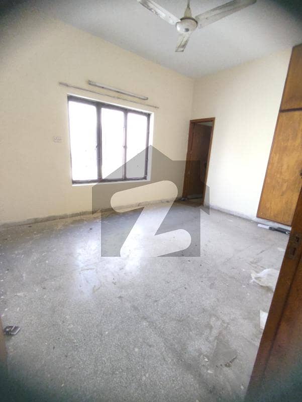 1 Kanal Lower Portion For Rent In Dha Phase 1 Near Masjid Market Park