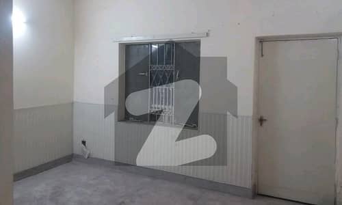 Single Storey 5 Marla House Available In Johar Town Phase 1 - Block A1 For rent