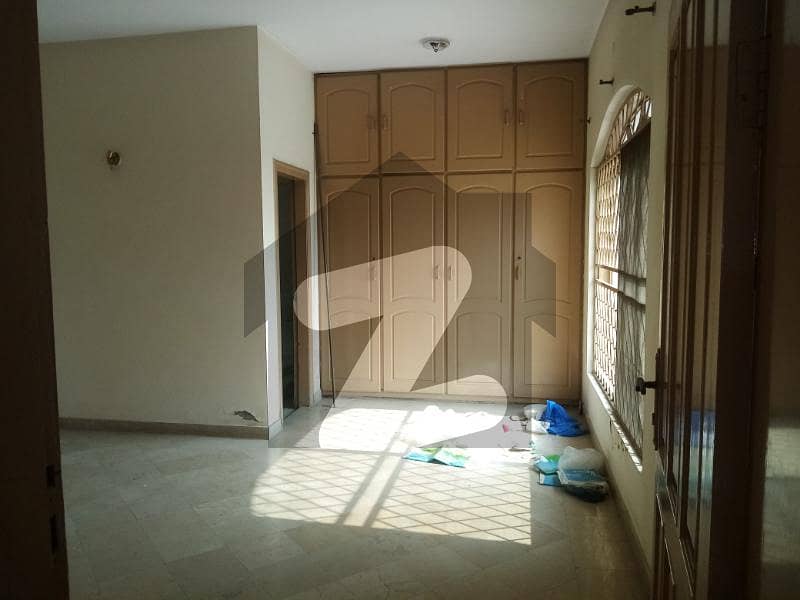 1 Kanal Full House for Rent DHA Phase 4, HH Block