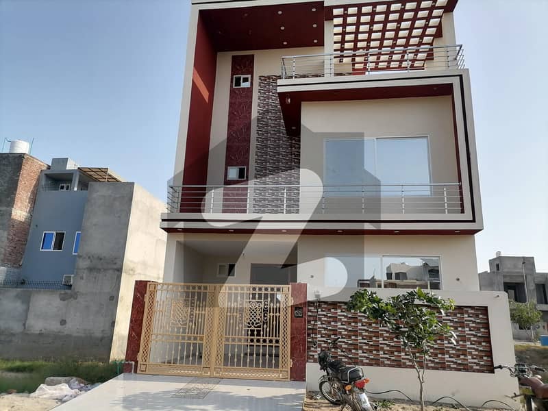 House 5 Marla For rent In Wapda Town