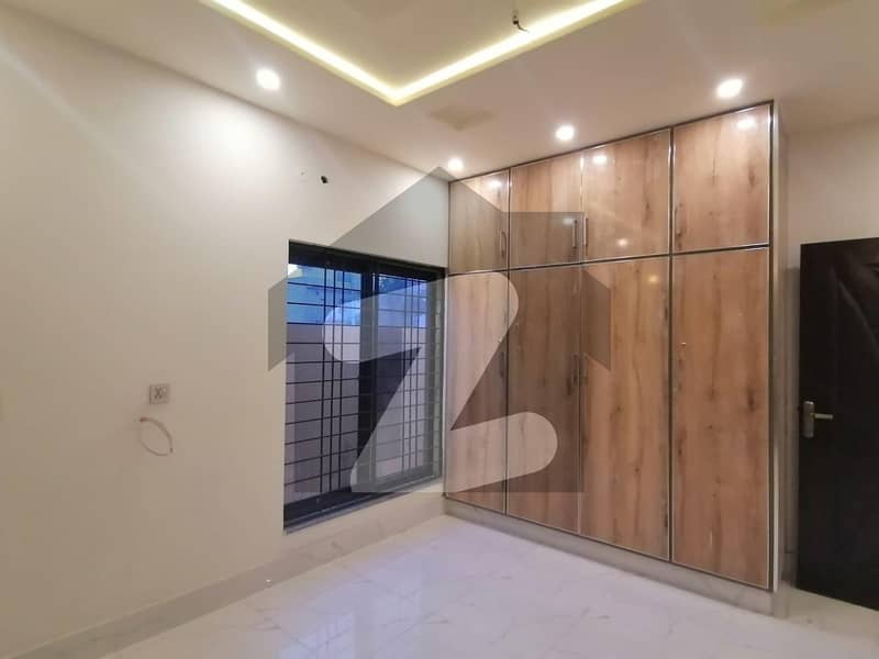 Perfect 10 Marla Lower Portion In Iqbal Avenue Phase 3 For rent