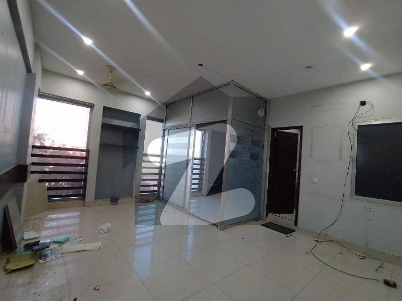 450 sqft Office with Chamber for rent in DHA Karachi Tauheed Commercial