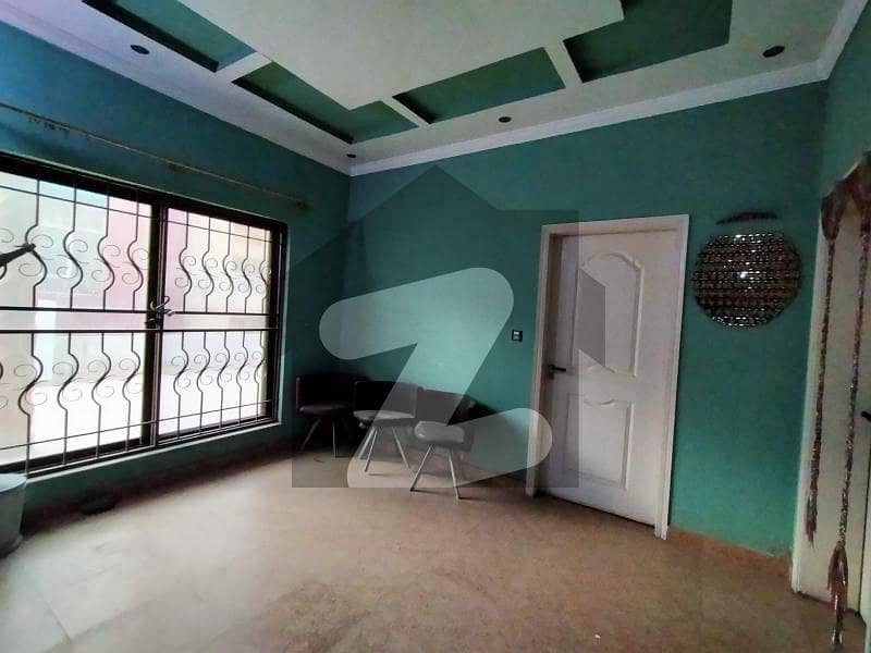 سوڈیوال لاہور میں 2 کمروں کا 6 مرلہ مکان 1.6 کروڑ میں برائے فروخت۔