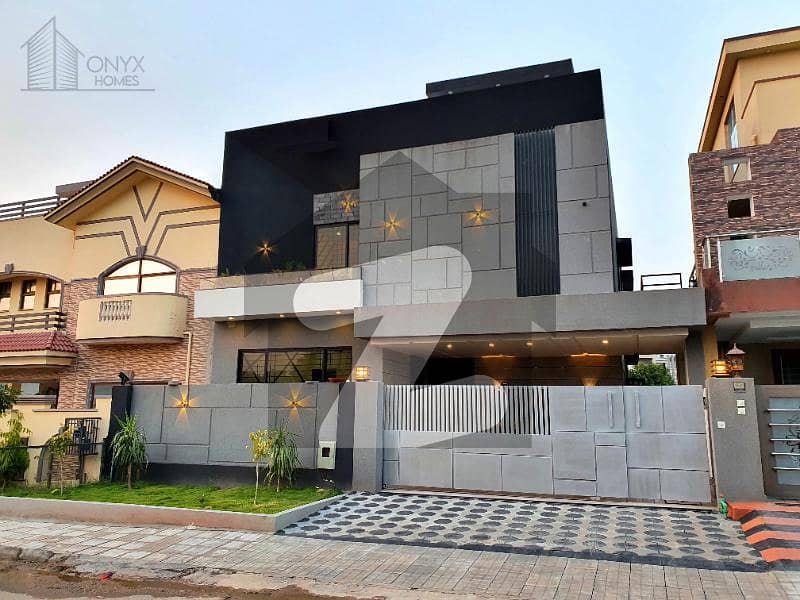 Designer House With Back Open To 80 Feet Road Near To Malik Riaz Mosque