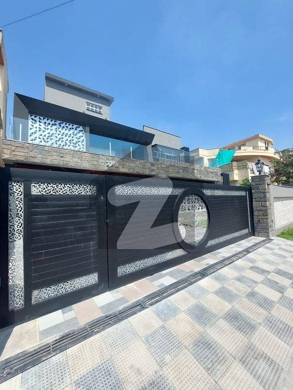 1 Kanal Designer House For Sale In Bahria Town Phase 2, Rawalpindi