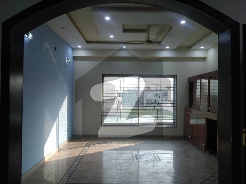 ڈیوائن گارڈنز ۔ بلاک بی ڈیوائن گارڈنز لاہور میں 4 کمروں کا 10 مرلہ مکان 3.6 کروڑ میں برائے فروخت۔