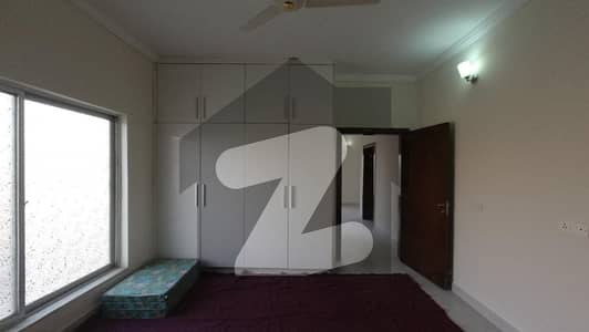3 Bed Drawing Dining   4 Bath Room
