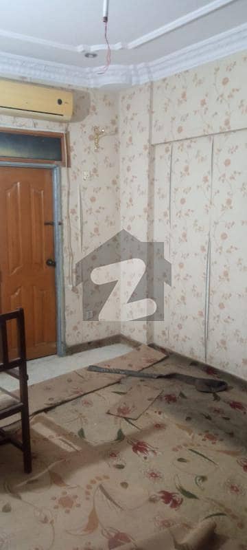 ڈی ایچ اے فیز 2 ایکسٹینشن ڈی ایچ اے ڈیفینس کراچی میں 3 کمروں کا 5 مرلہ فلیٹ 45 ہزار میں کرایہ پر دستیاب ہے۔