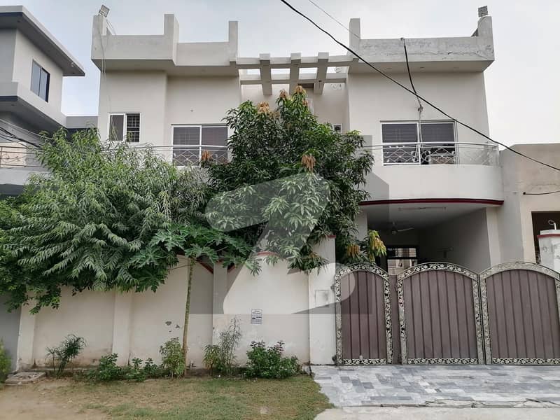 مرغزار آفیسرز کالونی لاہور میں 5 کمروں کا 10 مرلہ مکان 2.5 کروڑ میں برائے فروخت۔