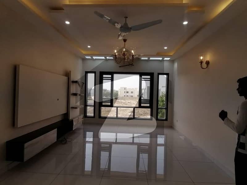 A Spacious 400 Square Yards House In Federal B Area - Block 6