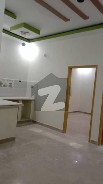 ناظم آباد - بلاک 5ڈی ناظم آباد کراچی میں 2 کمروں کا 3 مرلہ فلیٹ 23 ہزار میں کرایہ پر دستیاب ہے۔