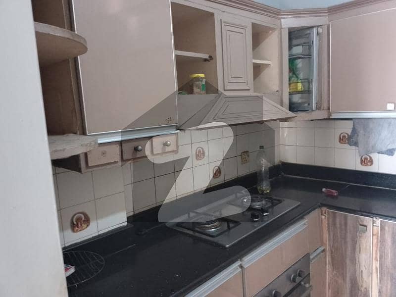3 Bed Flat Available For Rent In Clifton