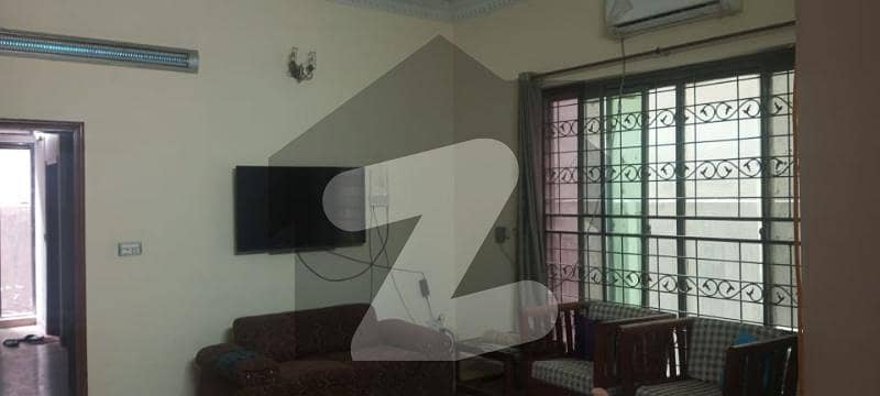 جوہر ٹاؤن فیز 2 - بلاک پی جوہر ٹاؤن فیز 2 جوہر ٹاؤن لاہور میں 2 کمروں کا 12 مرلہ زیریں پورشن 60 ہزار میں کرایہ پر دستیاب ہے۔