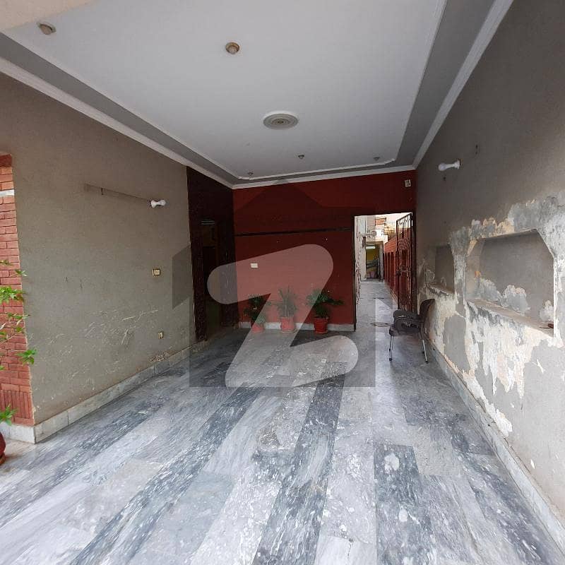 1 Kanal House Main Boulevard 200 Feet Road Johar Town Phase 1 Allah Hu Chowk 1 Kanal House Main Boulevard 200 Feet Road Johar Town Phase 1 Allah Hu Chowk