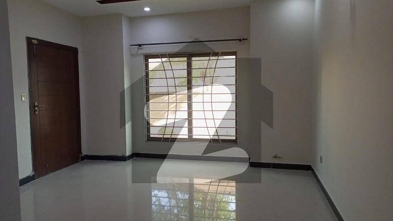 7 Marla Ground Portion Available For Rent Bahria Town Phase 8