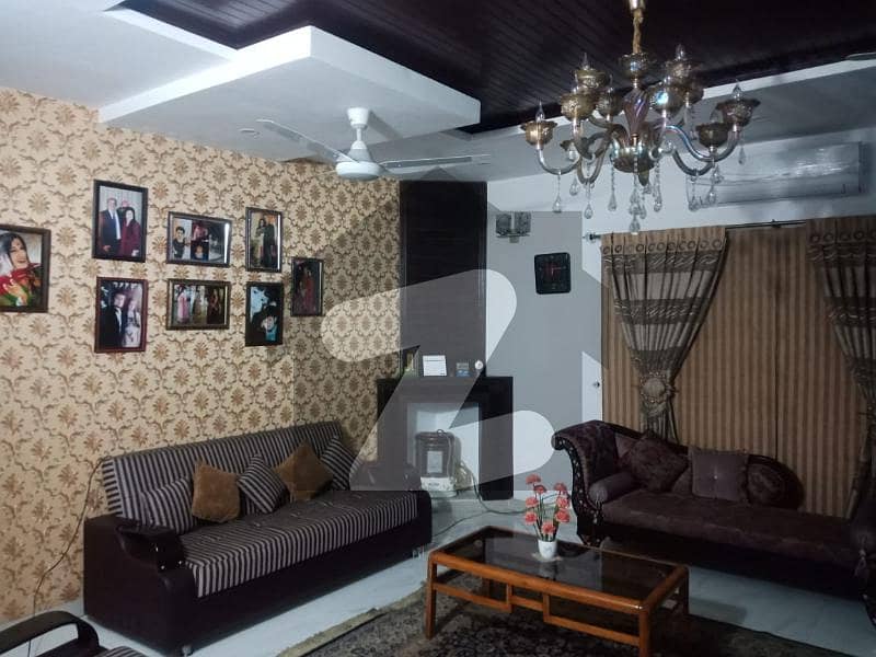 8 MARLA FULL HOUSE AVAILABLE FOR RENT IN ALI BLOCK BAHRIA TOWN LAHORE