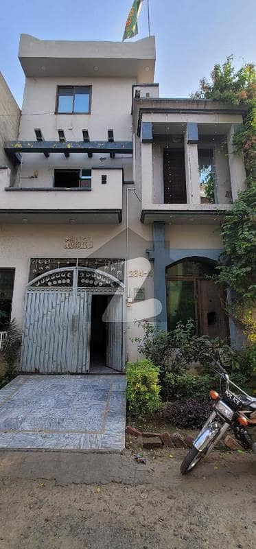 الرحیم گارڈن - فیز 4 جی ٹی روڈ لاہور میں 4 کمروں کا 4 مرلہ مکان 85 لاکھ میں برائے فروخت۔