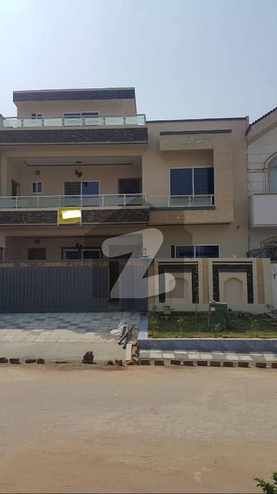 In G-13 House Sized 2100 Square Feet For sale