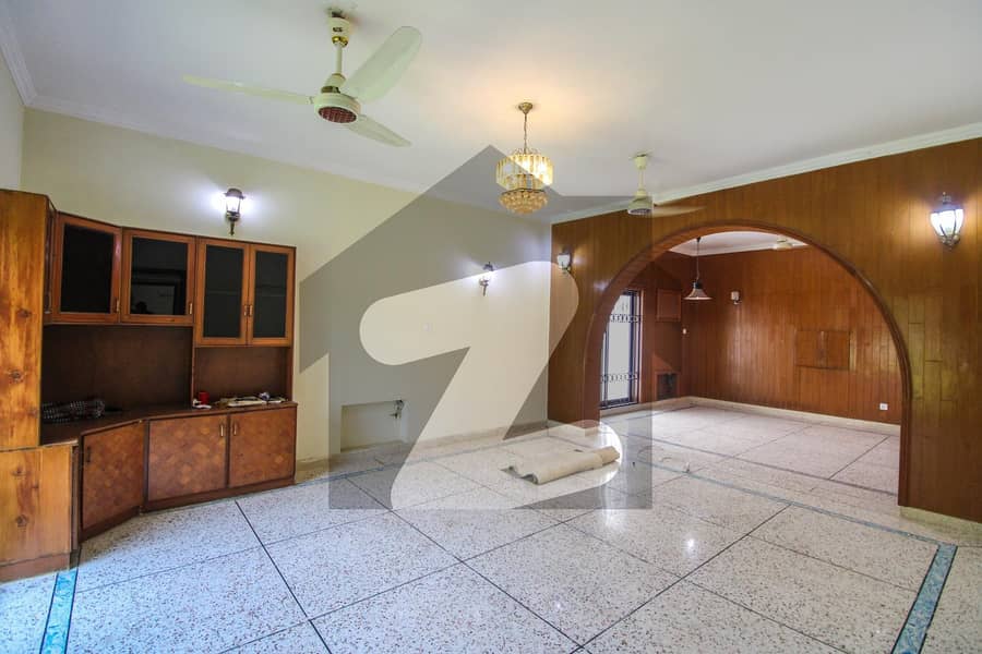 2 Kanal House Is Available For sale