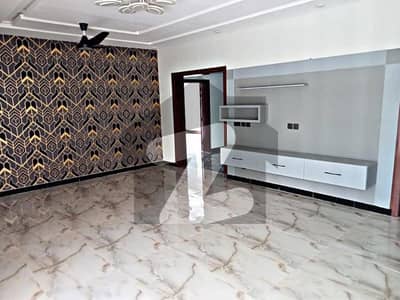1kanal brand new lavish house available for Sale in bahria town