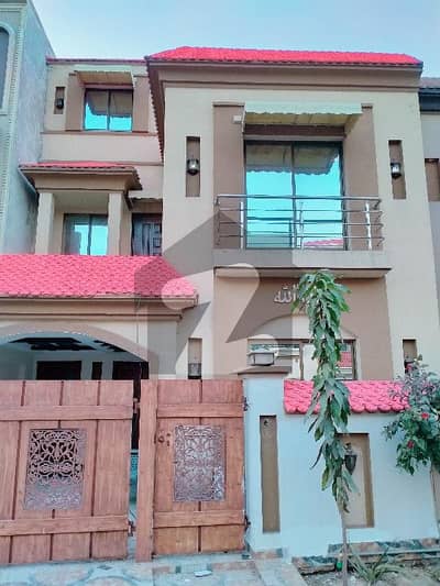 Bahria Nasheman 6 Marla New House Available For Rent
