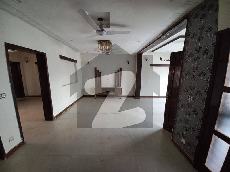 5 MARLA LUXURY HOUSE FOR SALE LOCATED IN Sector C Bahria Town - Gardenia Block