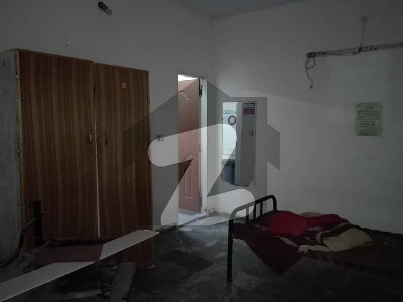 3 Marla House In Allama Iqbal Town - Kashmir Block For sale