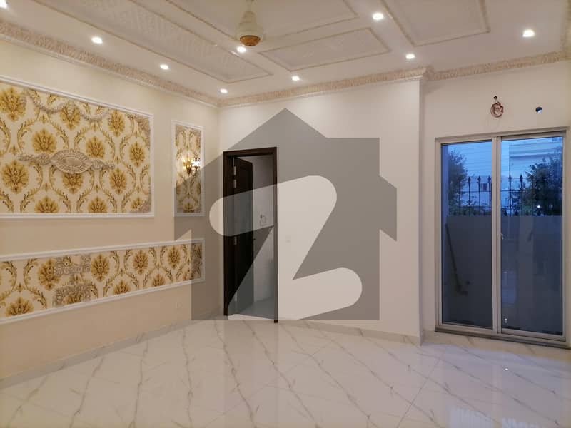 فارمانئیٹس ہاؤسنگ سکیم لاہور میں 3 کمروں کا 5 مرلہ مکان 1.8 کروڑ میں برائے فروخت۔