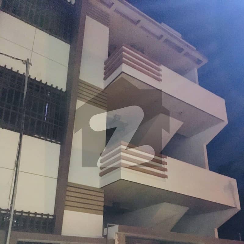 گلستانِِ جوہر ۔ بلاک 12 گلستانِ جوہر کراچی میں 6 کمروں کا 5 مرلہ مکان 2.3 کروڑ میں برائے فروخت۔