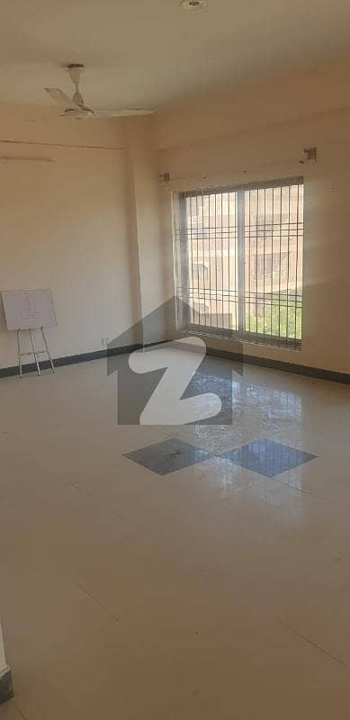 3 Bed Apartment Available For Sale In Askari 5
