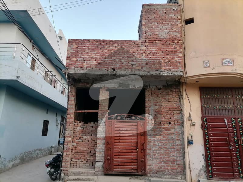 کاہنہ لاہور میں 2 کمروں کا 5 مرلہ مکان 45 لاکھ میں برائے فروخت۔