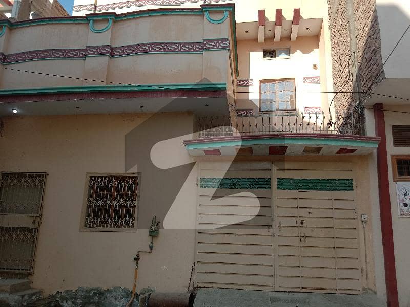 شیخ زید کالونی لاڑکانہ میں 5 کمروں کا 2.6 کنال مکان 1.5 کروڑ میں برائے فروخت۔