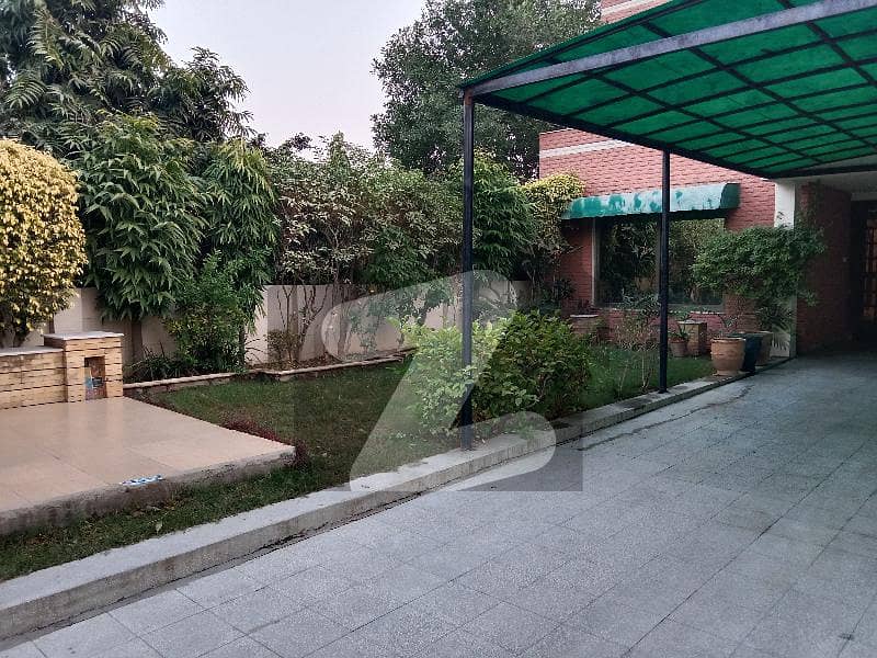 12 Marla Furnished Corner House For Rent In Safari Villas Bahria Town Lahore