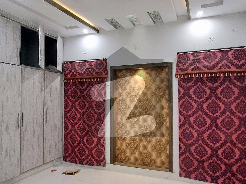 سکھ چین گارڈنز لاہور میں 3 کمروں کا 14 مرلہ بالائی پورشن 45 ہزار میں کرایہ پر دستیاب ہے۔