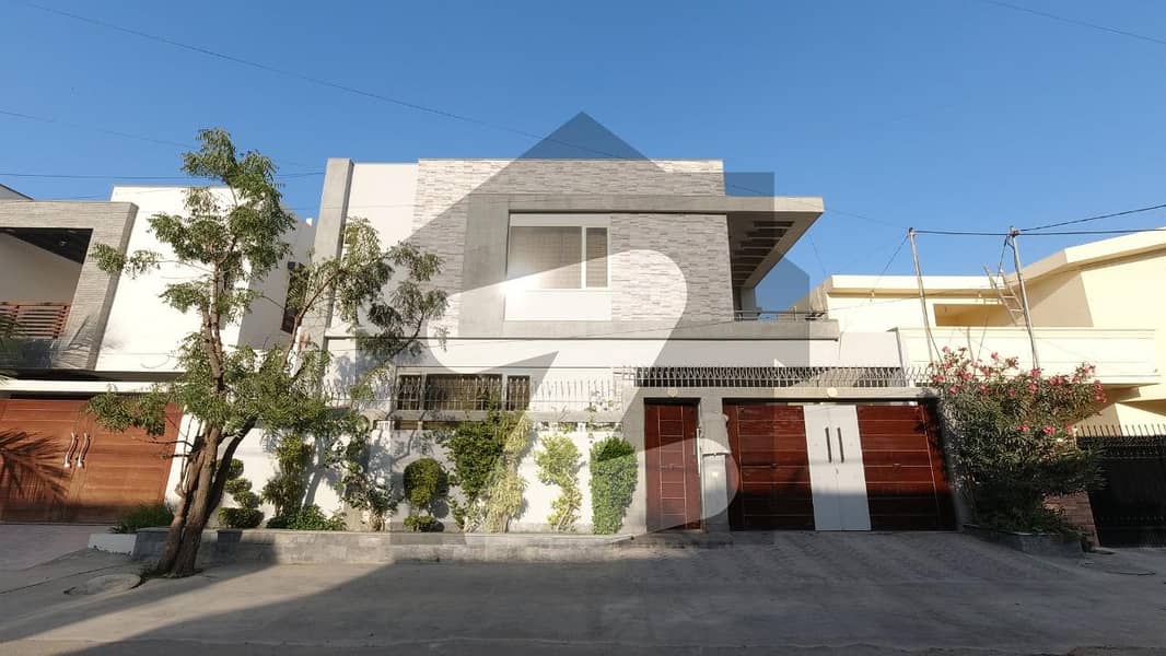 Bungalow With Basement For Sale In Dha Phase 4