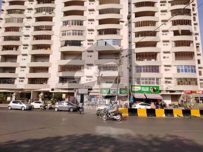 سوِل لائنز کراچی میں 3 کمروں کا 7 مرلہ فلیٹ 3.25 کروڑ میں برائے فروخت۔