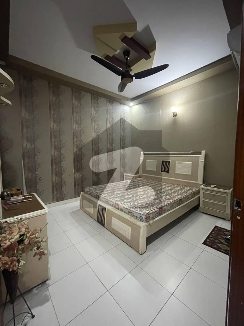 گلستان جوہر - بلاک 16-A گلستانِ جوہر کراچی میں 4 کمروں کا 5 مرلہ مکان 3 کروڑ میں برائے فروخت۔