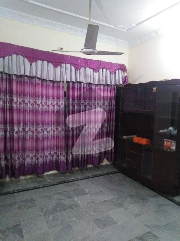 میسرائل روڈ راولپنڈی میں 2 کمروں کا 6 مرلہ زیریں پورشن 28 ہزار میں کرایہ پر دستیاب ہے۔