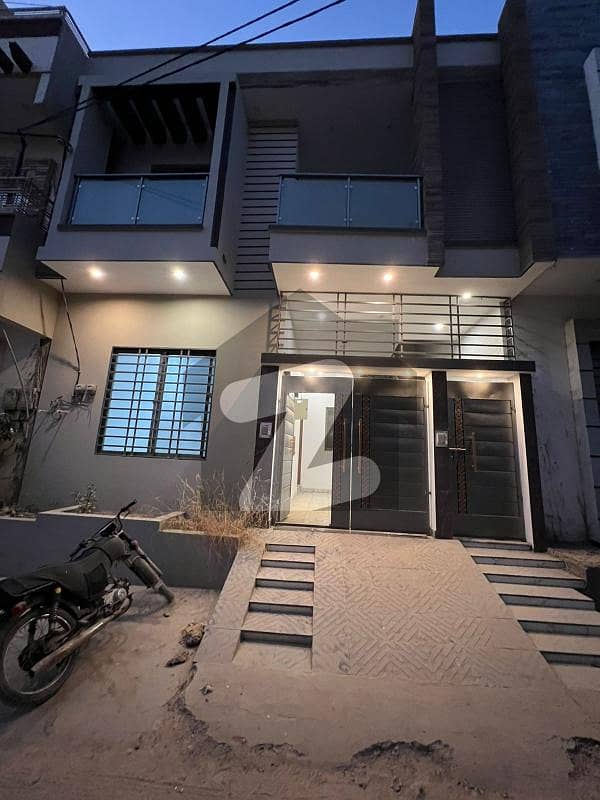 کیپٹل کوآپریٹو ہاؤسنگ سوسائٹی سکیم 33 - سیکٹر 35-اے سکیم 33 کراچی میں 4 کمروں کا 5 مرلہ مکان 2.45 کروڑ میں برائے فروخت۔