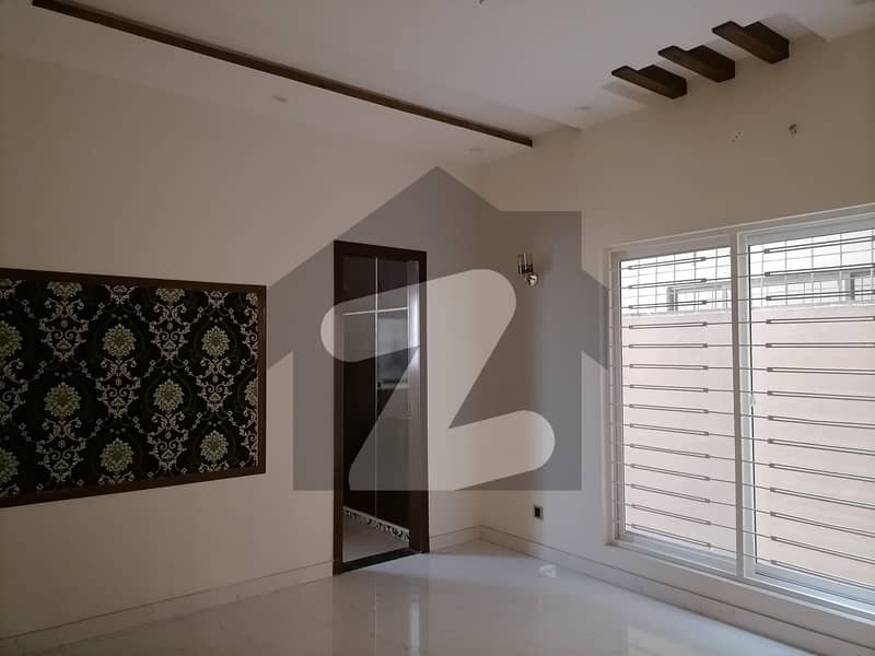 10 Marla Lower Portion Up For rent In LDA Avenue