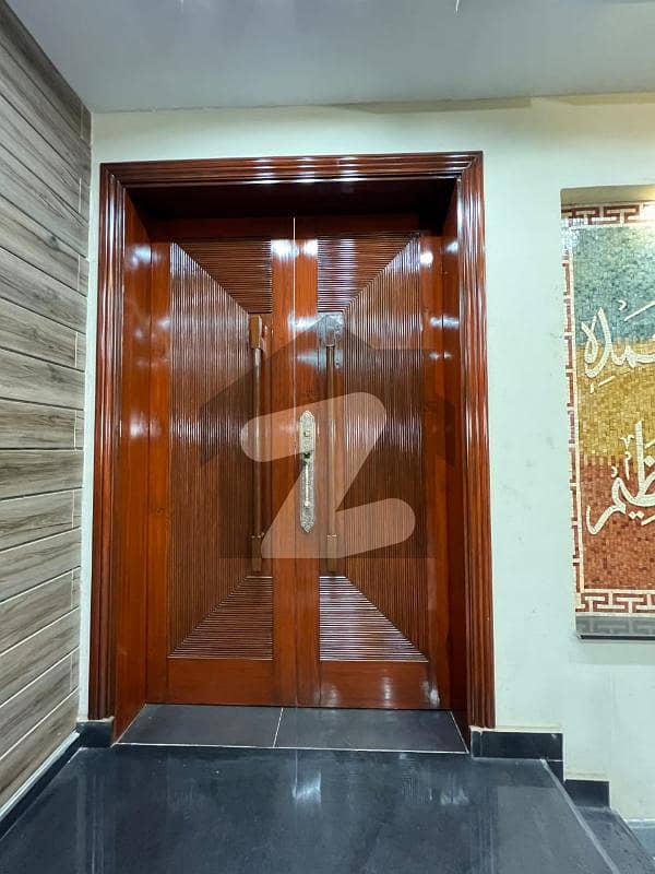 Brand New tripple Story House For Sale 6 Bed Drawing 2t. v Lounge 2 Kitchen 2 Cars Parking Space Brand New tripple Story House For Sale 6 Bed Drawing 2t. v Lounge 2 Kitchen 2 Cars Parking Space