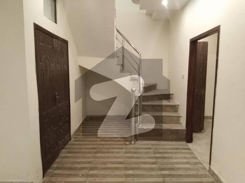القيوم گارڈن لاہور میں 3 کمروں کا 4 مرلہ مکان 70 لاکھ میں برائے فروخت۔