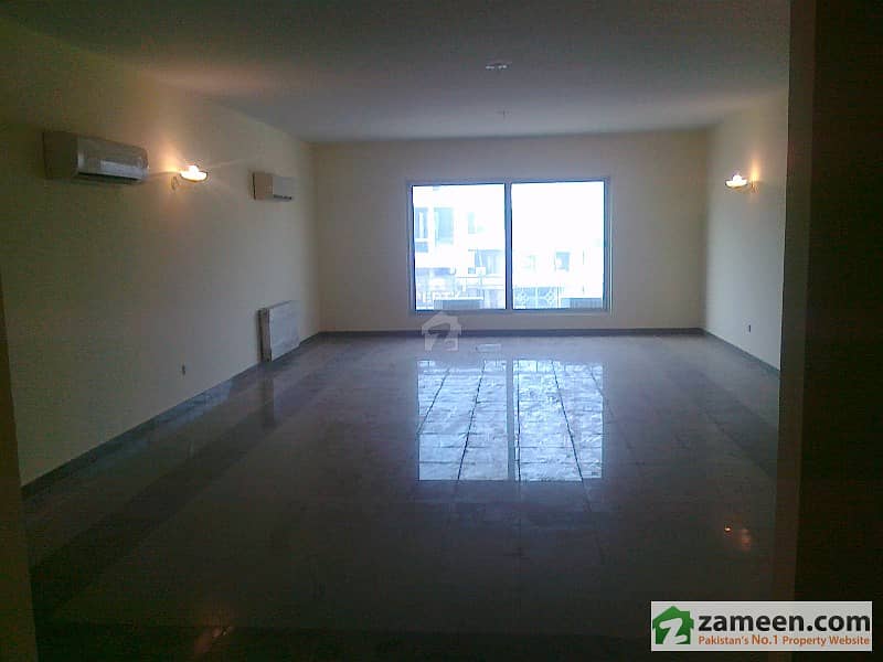 Abu Dabhi Tower - 3 Bed Apartment For Sale