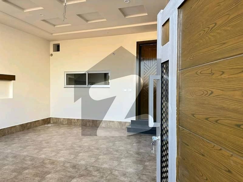 House For sale Is Readily Available In Prime Location Of Khayaban Colony