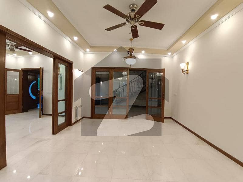 4500 Square Feet House Available For Rent In F-7
