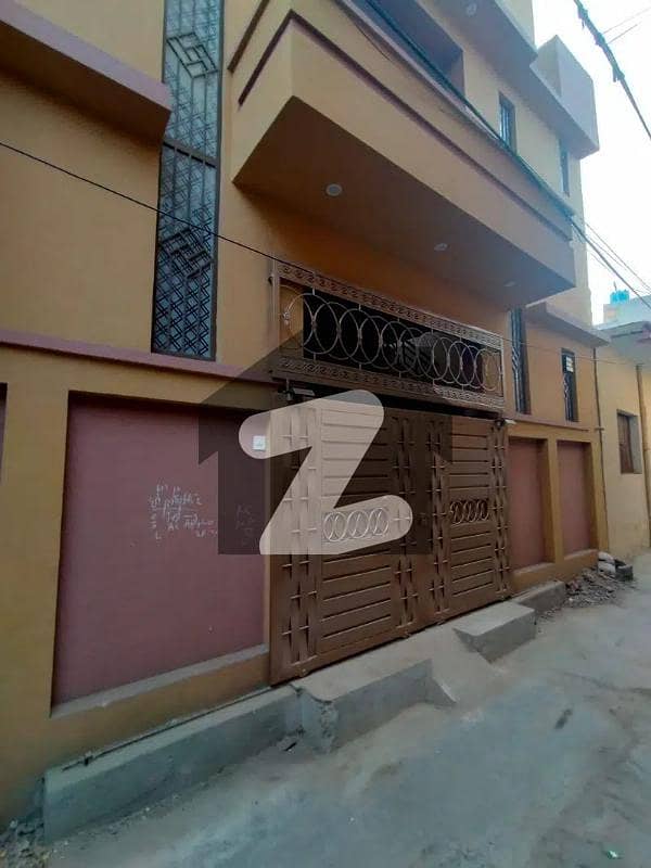کے آر ایل روڈ راولپنڈی میں 8 کمروں کا 6 مرلہ مکان 1.55 کروڑ میں برائے فروخت۔