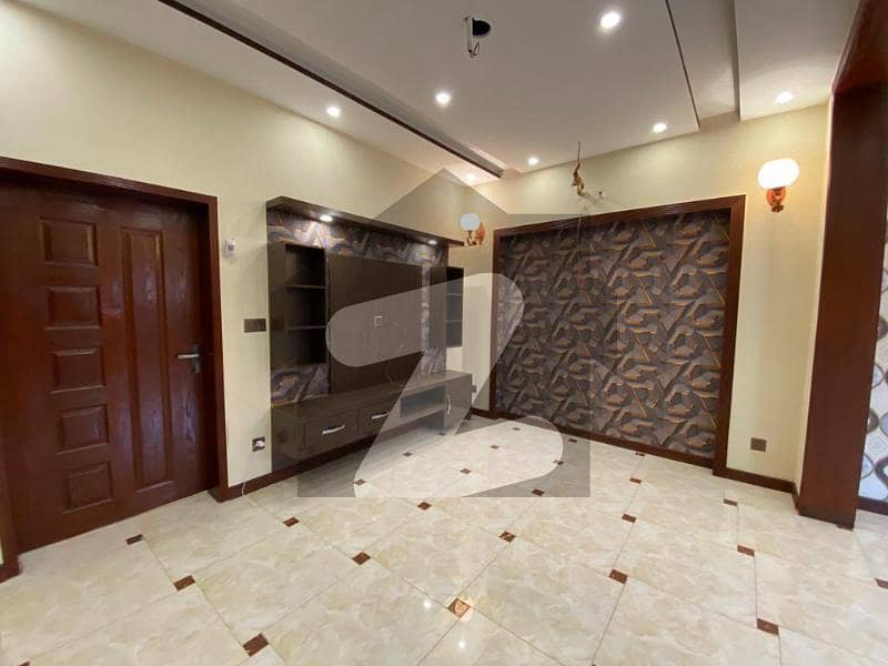 Model Town Link Road 2 Year Old 5 Marla Triple Story Fully Marble House Model Town Link Road