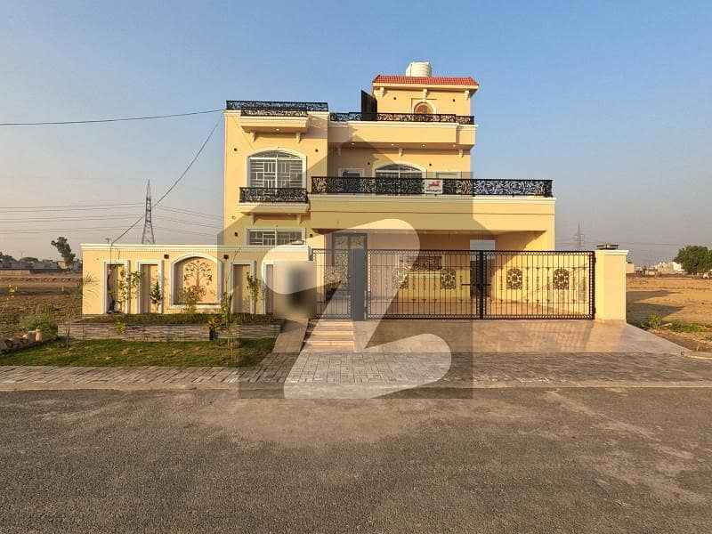 This Is Your Chance To Buy House In Khayaban-e-Amin - Block Q